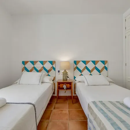 Mar Y Cel - By Almarina טאולאדה